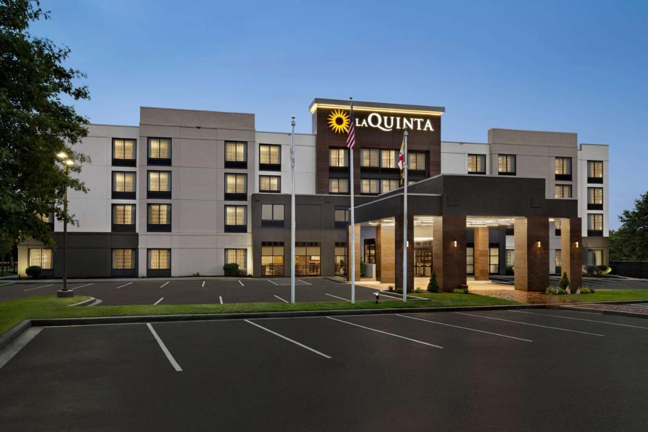 Отель La Quinta By Wyndham Newark - Элктон Экстерьер фото